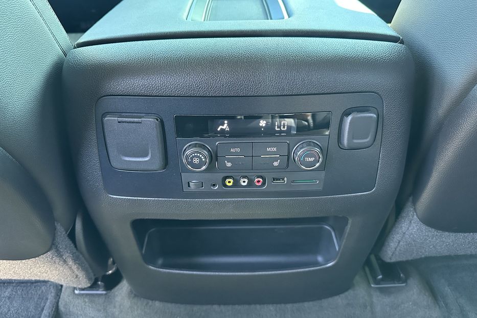 Продам Chevrolet Suburban Armored B7 2014 года в Киеве