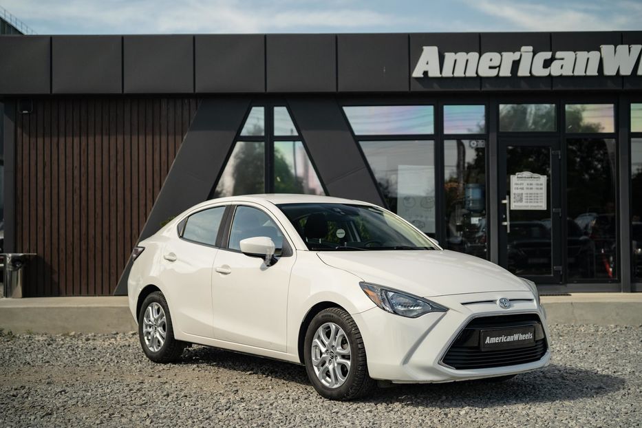 Продам Toyota Yaris 2017 года в Черновцах