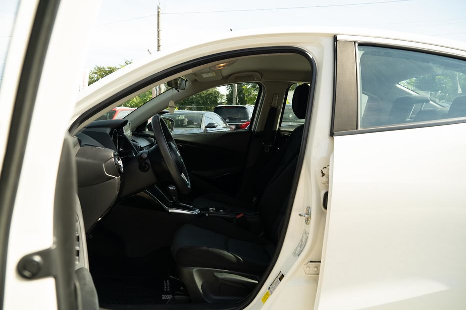 Продам Toyota Yaris 2017 года в Черновцах