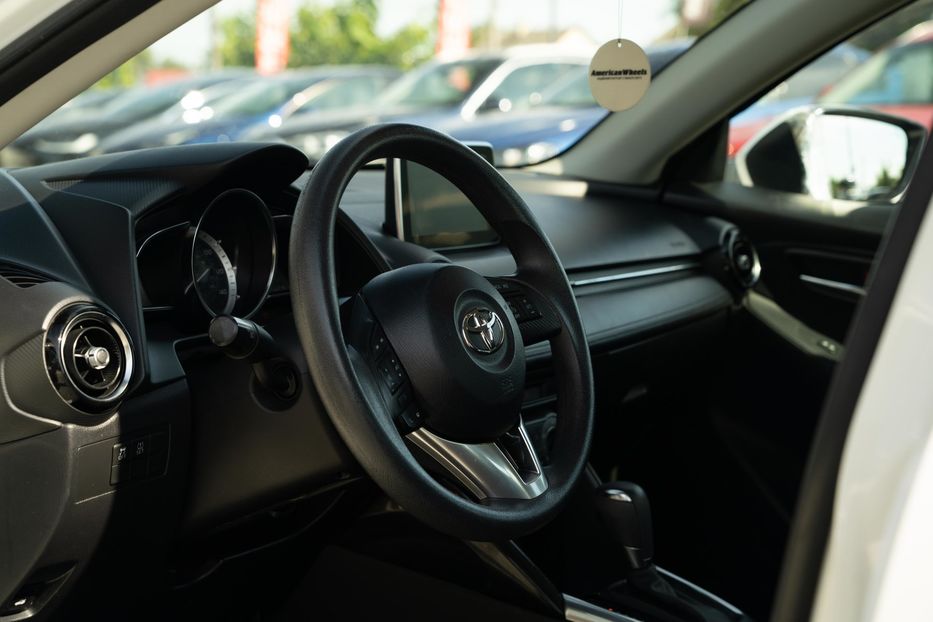 Продам Toyota Yaris 2017 года в Черновцах