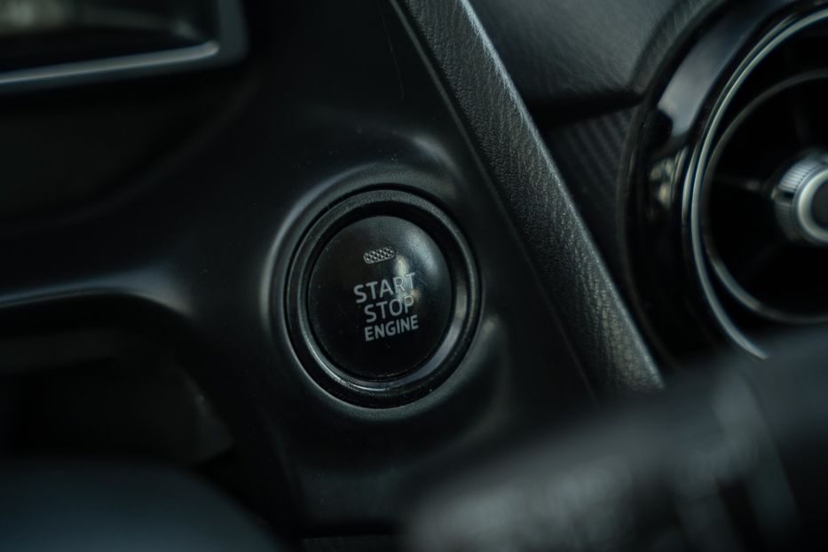 Продам Toyota Yaris 2017 года в Черновцах
