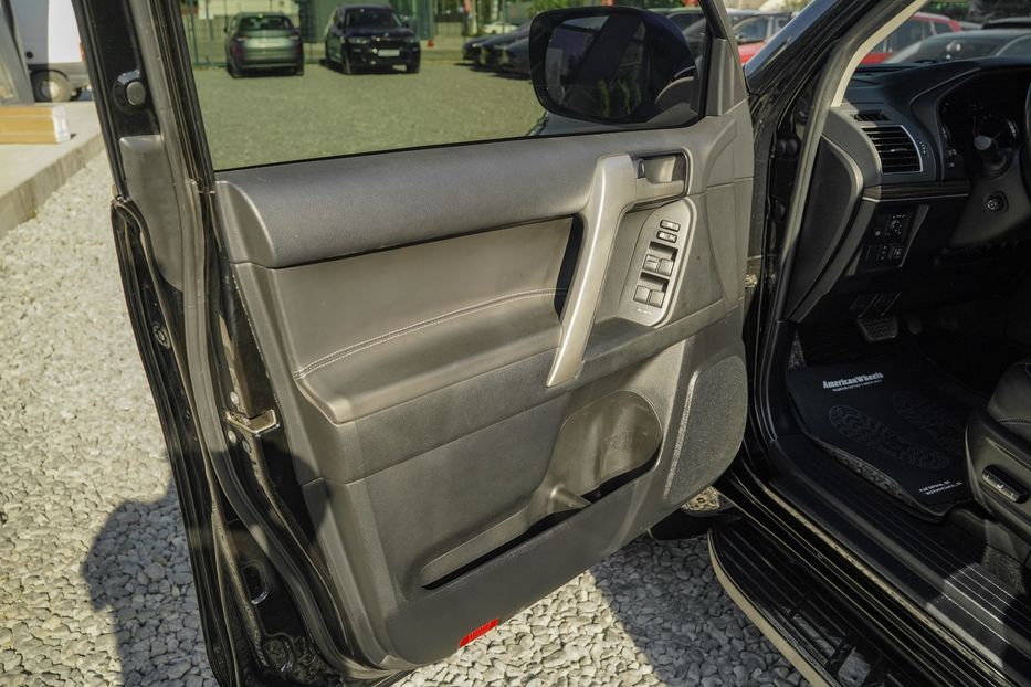 Продам Toyota Land Cruiser Prado 150 2020 года в Черновцах