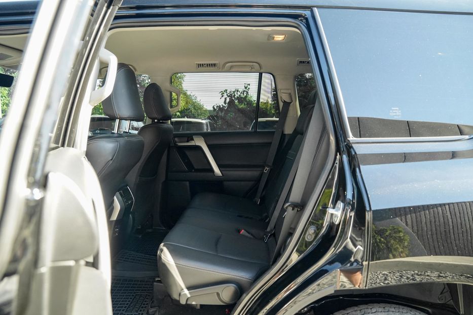 Продам Toyota Land Cruiser Prado 150 2020 года в Черновцах