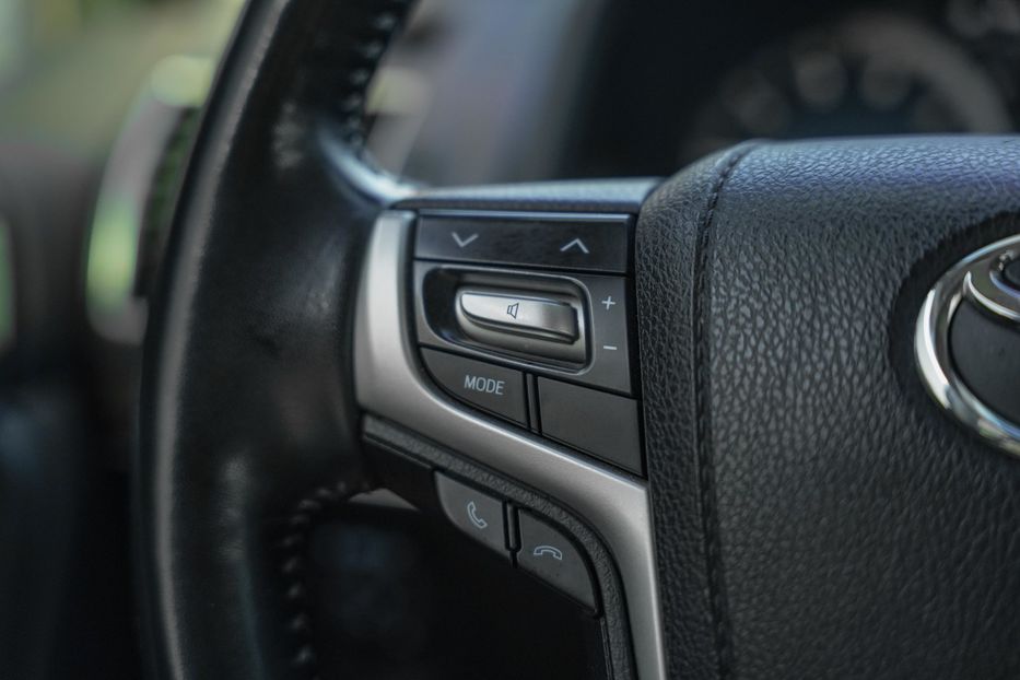 Продам Toyota Land Cruiser Prado 150 2020 года в Черновцах