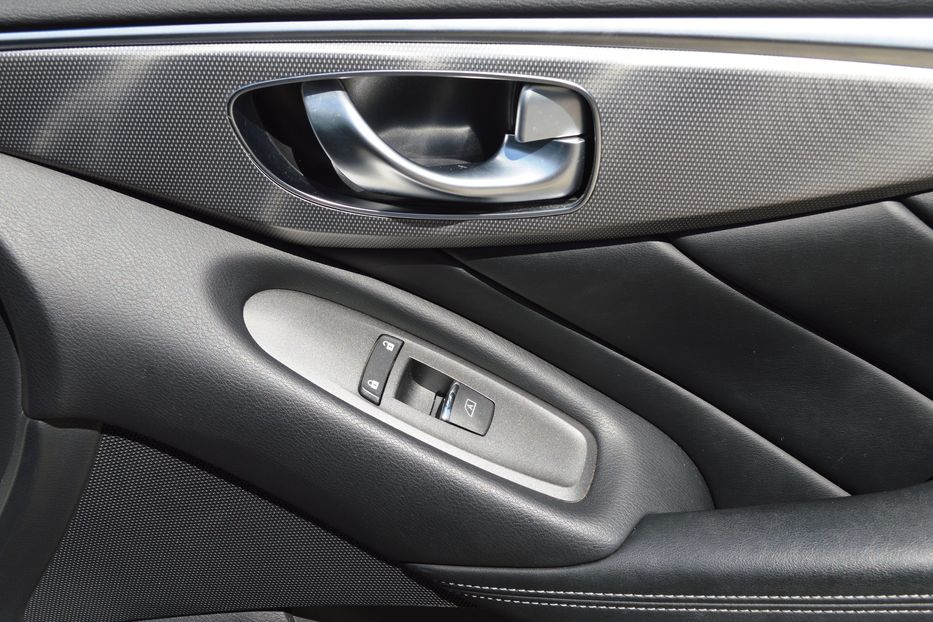 Продам Infiniti Q50 2016 года в Одессе