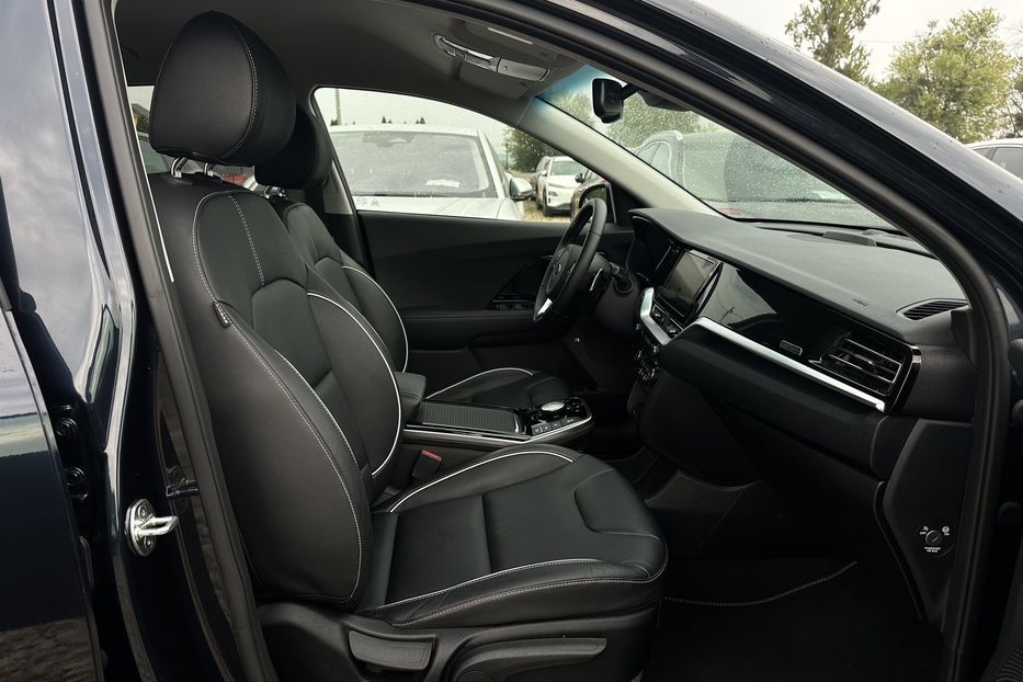 Продам Kia Niro 64 кВт Макс. комплектація 2020 года в Львове
