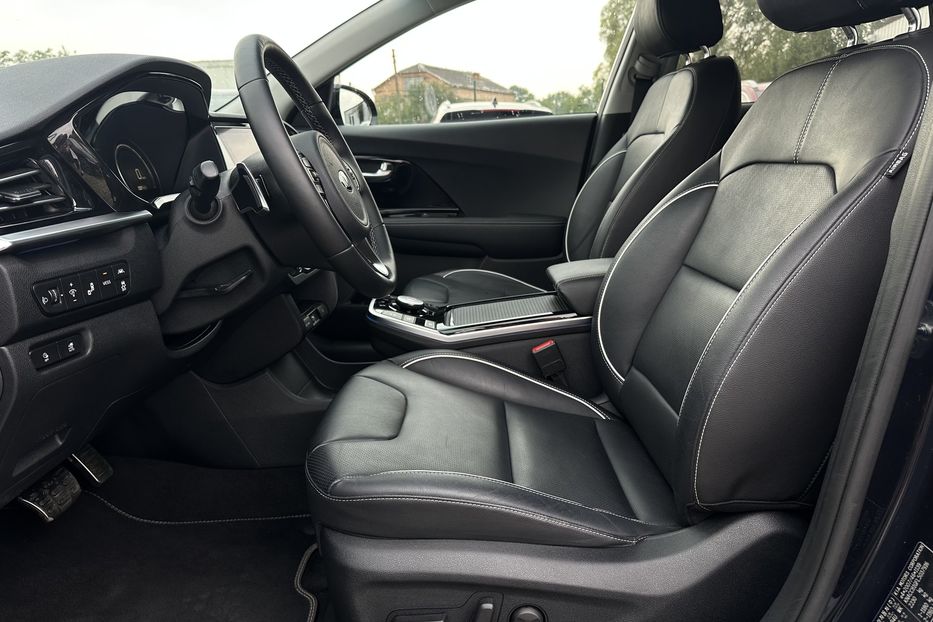Продам Kia Niro 64 кВт Макс. комплектація 2020 года в Львове