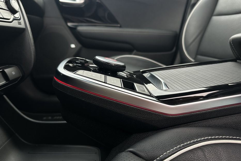 Продам Kia Niro 64 кВт Макс. комплектація 2020 года в Львове
