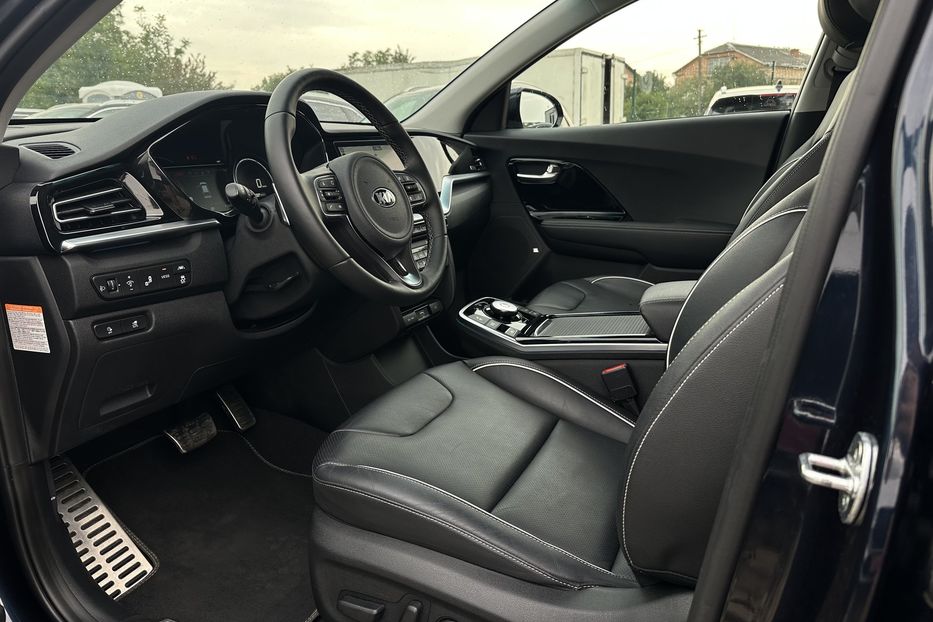 Продам Kia Niro 64 кВт Макс. комплектація 2020 года в Львове