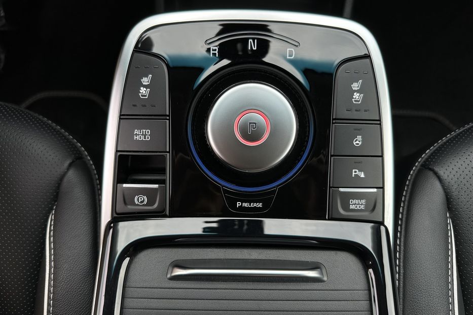 Продам Kia Niro 64 кВт Макс. комплектація 2020 года в Львове