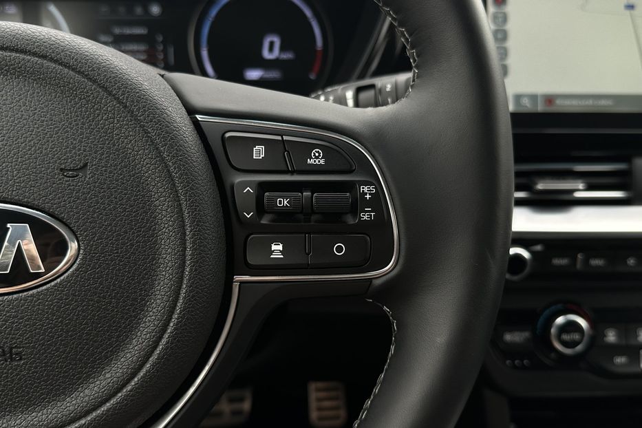 Продам Kia Niro 64 кВт Макс. комплектація 2020 года в Львове