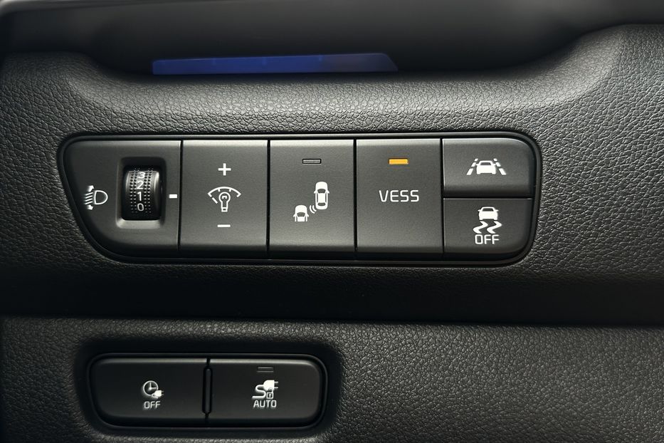 Продам Kia Niro 64 кВт Макс. комплектація 2020 года в Львове