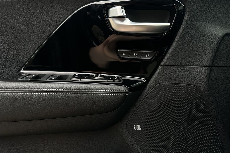 Продам Kia Niro 64 кВт Макс. комплектація 2020 года в Львове