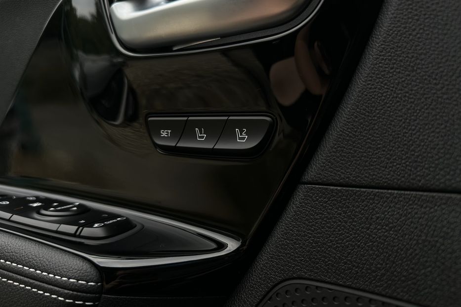 Продам Kia Niro 64 кВт Макс. комплектація 2020 года в Львове