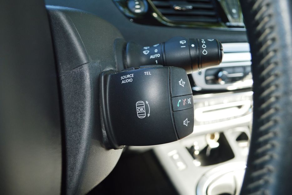 Продам Renault Scenic 2013 года в Одессе