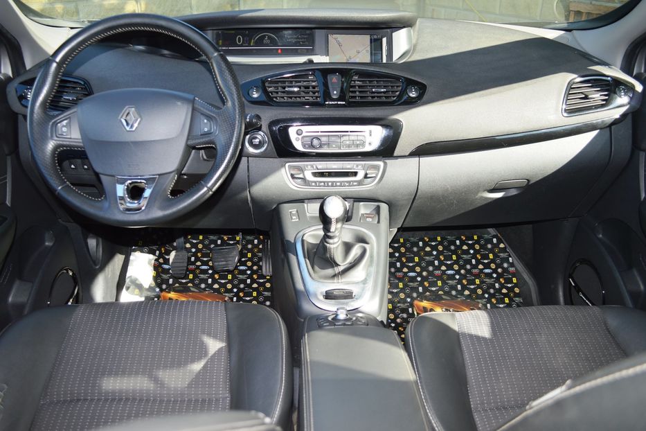 Продам Renault Scenic 2013 года в Одессе