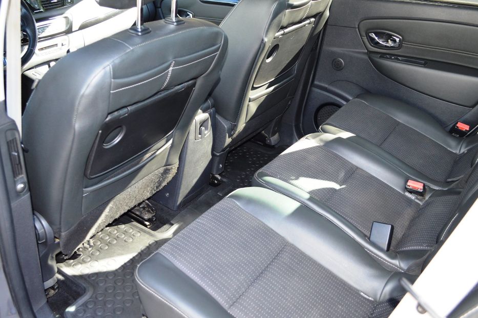 Продам Renault Scenic 2013 года в Одессе