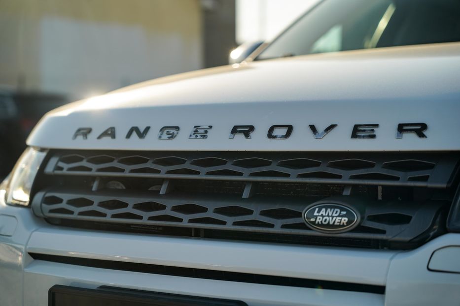 Продам Land Rover Range Rover Evoque Pure Plus 2015 года в Черновцах