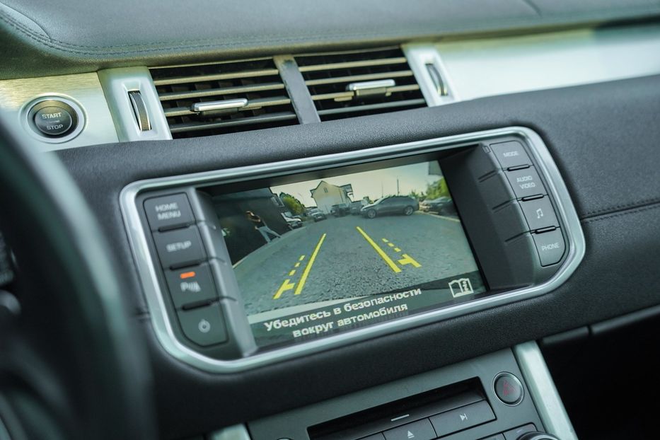 Продам Land Rover Range Rover Evoque Pure Plus 2015 года в Черновцах