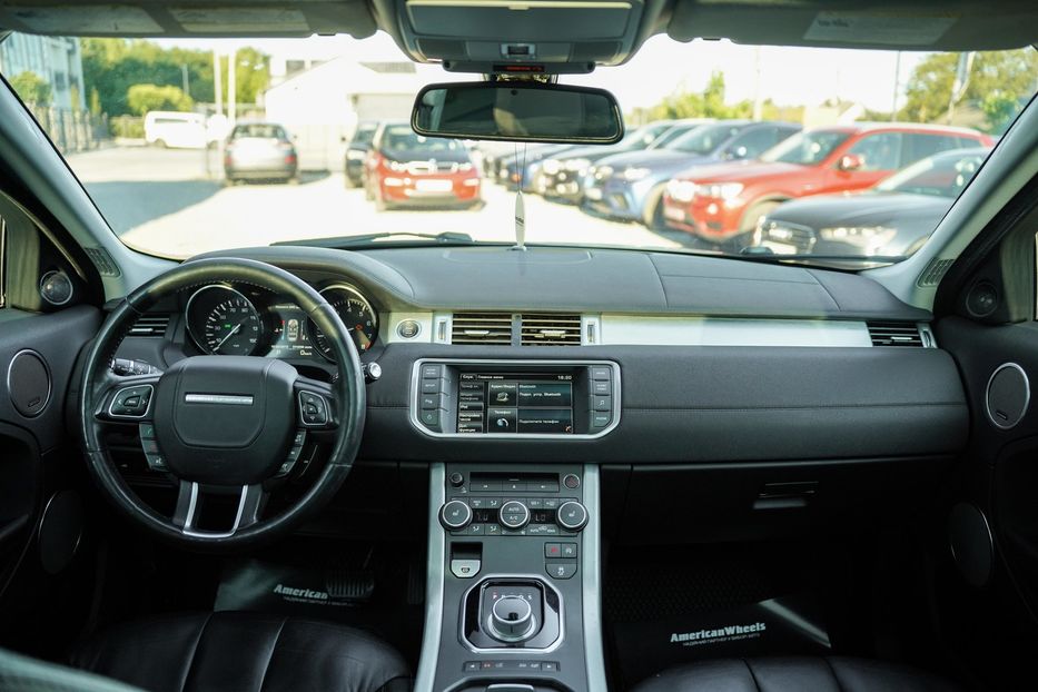 Продам Land Rover Range Rover Evoque Pure Plus 2015 года в Черновцах