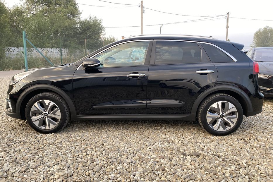 Продам Kia Niro 64 кВт Макс. комплектація 2020 года в Львове