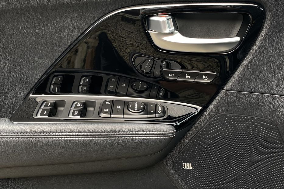 Продам Kia Niro 64 кВт Макс. комплектація 2020 года в Львове