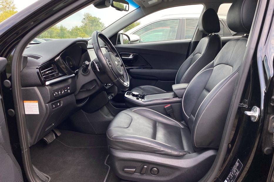 Продам Kia Niro 64 кВт Макс. комплектація 2020 года в Львове