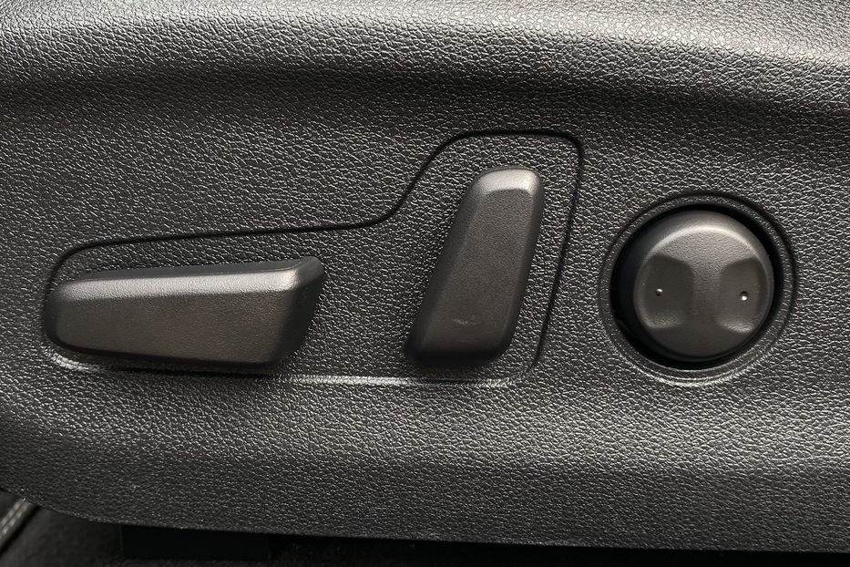 Продам Kia Niro 64 кВт Макс. комплектація 2020 года в Львове