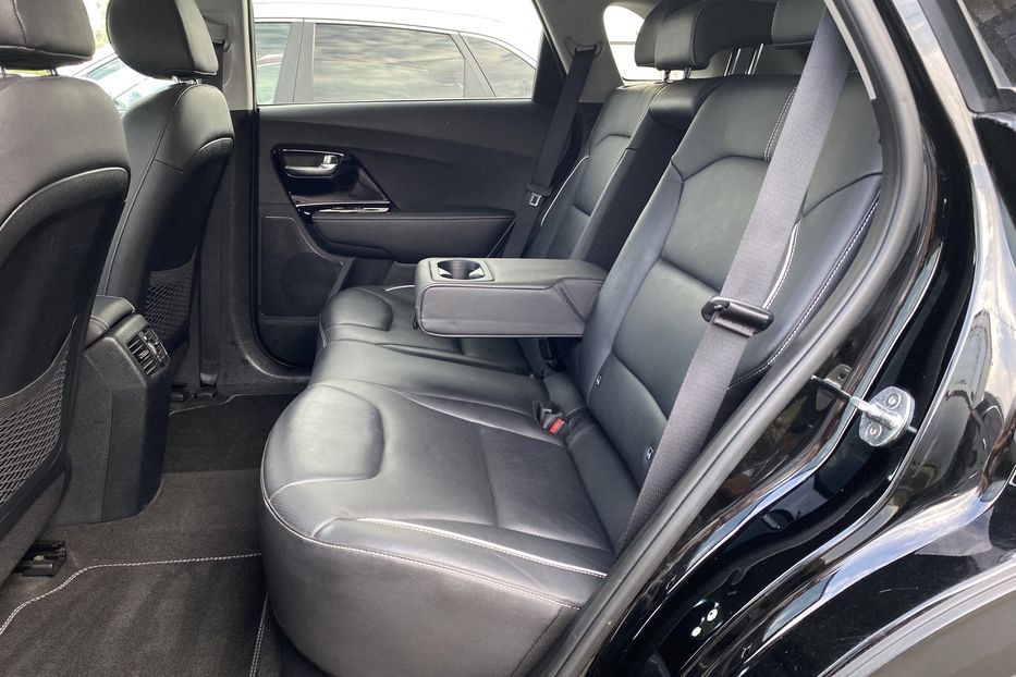 Продам Kia Niro 64 кВт Макс. комплектація 2020 года в Львове