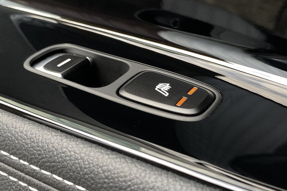 Продам Kia Niro 64 кВт Макс. комплектація 2020 года в Львове