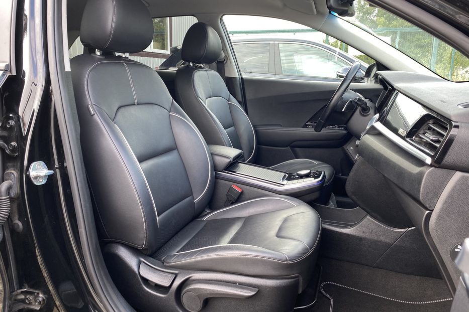 Продам Kia Niro 64 кВт Макс. комплектація 2020 года в Львове