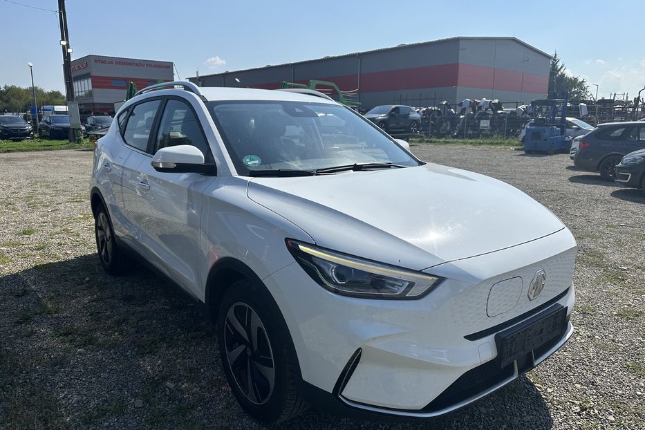 Продам MG 3 ZS EV 52 kWh 130кВт Камера 360 2022 года в Львове