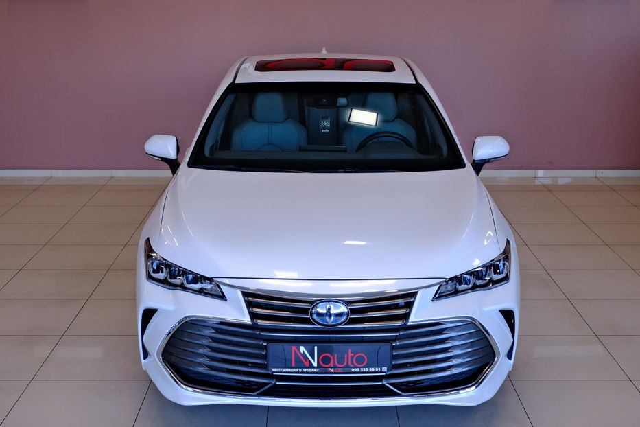 Продам Toyota Avalon 2019 года в Одессе