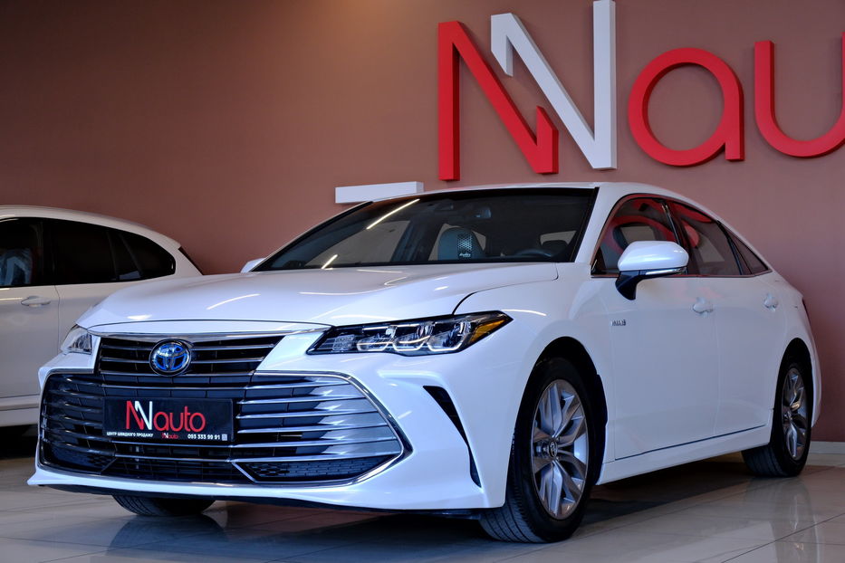 Продам Toyota Avalon 2019 года в Одессе