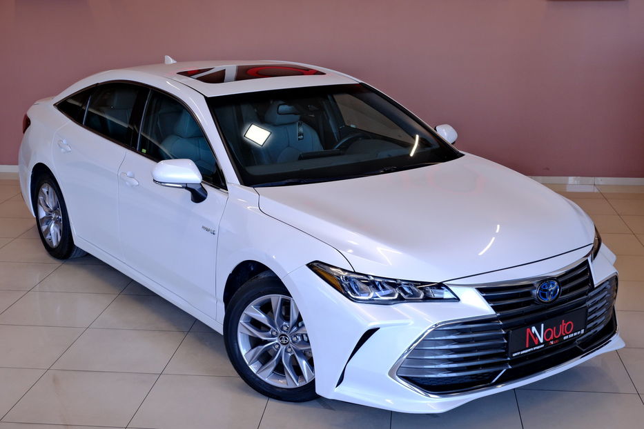 Продам Toyota Avalon 2019 года в Одессе