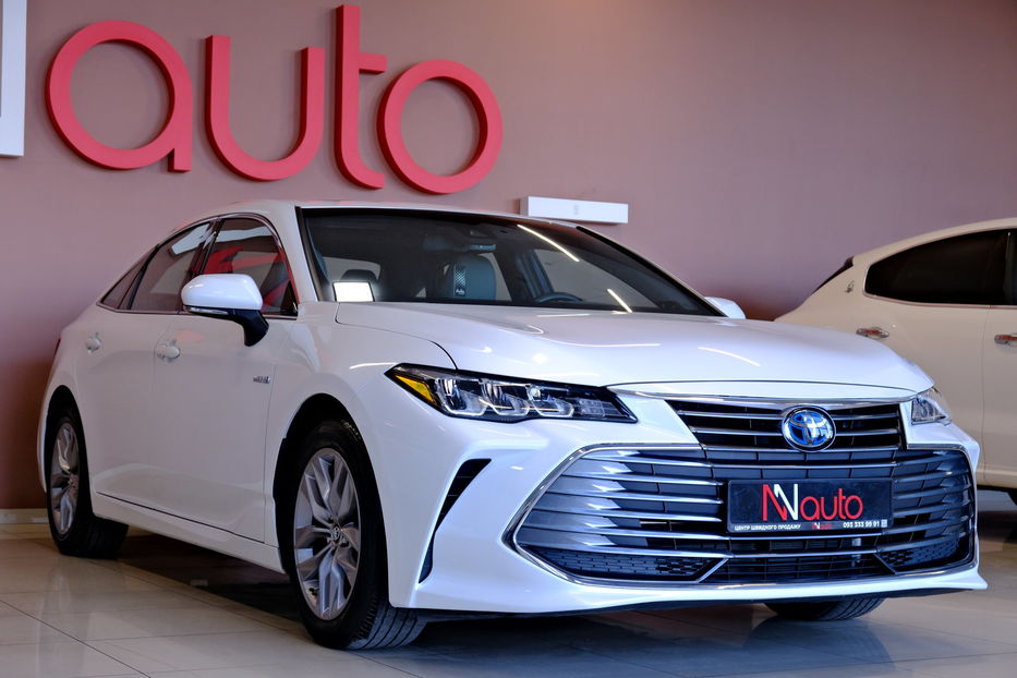 Продам Toyota Avalon 2019 года в Одессе
