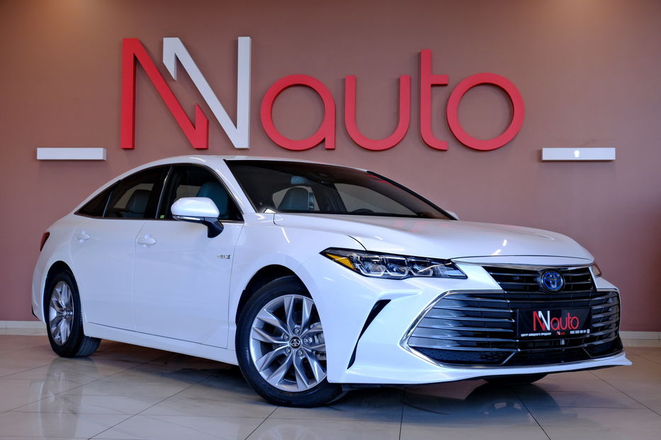 Продам Toyota Avalon 2019 года в Одессе