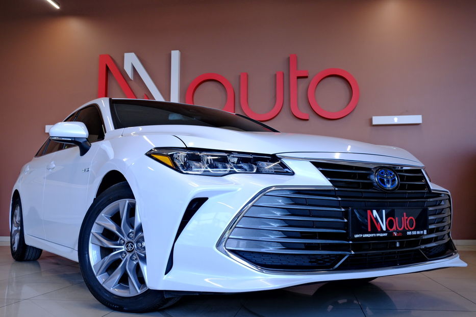 Продам Toyota Avalon 2019 года в Одессе