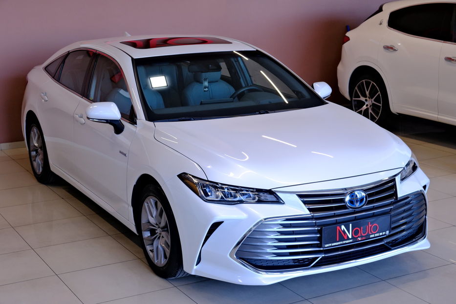Продам Toyota Avalon 2019 года в Одессе