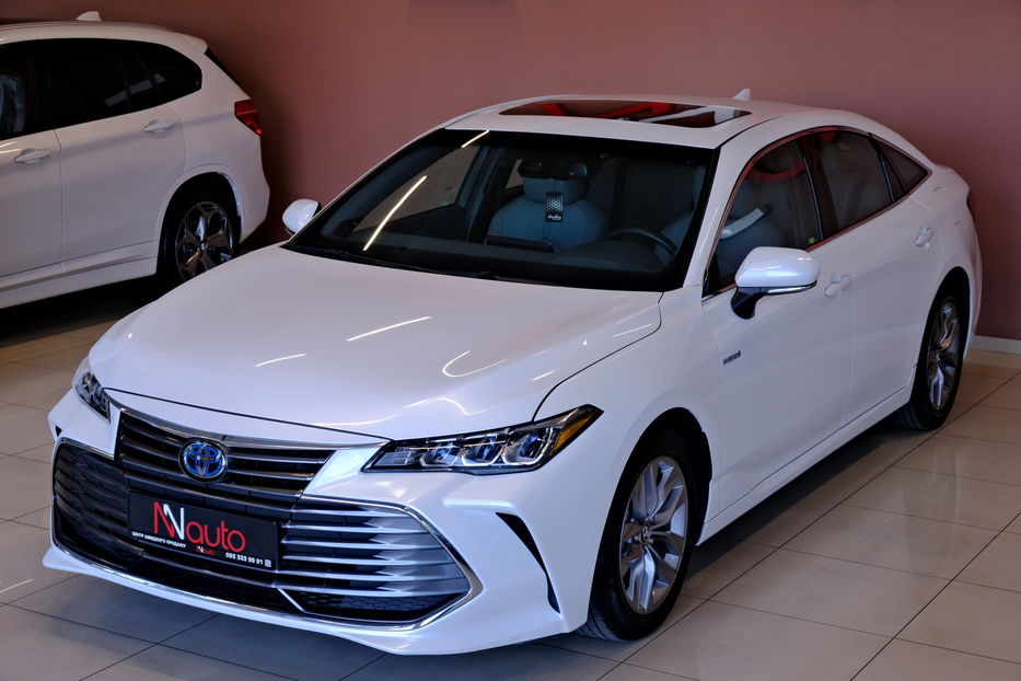 Продам Toyota Avalon 2019 года в Одессе