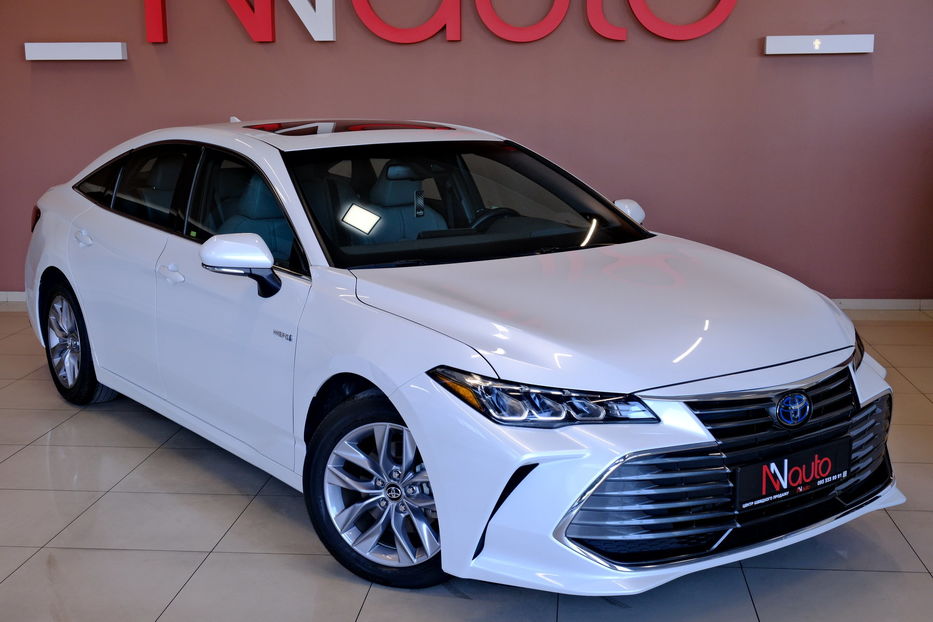 Продам Toyota Avalon 2019 года в Одессе