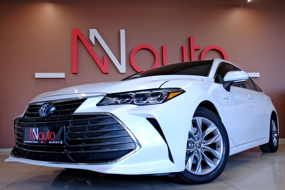 Продам Toyota Avalon 2019 года в Одессе