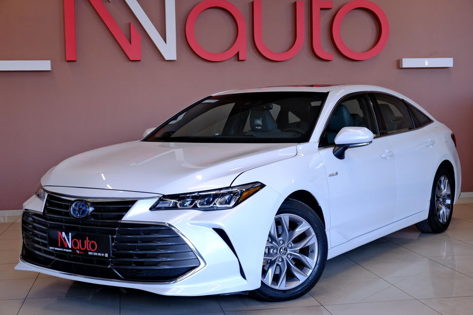 Продам Toyota Avalon 2019 года в Одессе