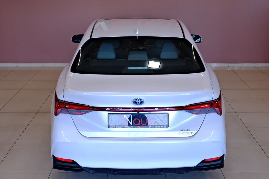 Продам Toyota Avalon 2019 года в Одессе