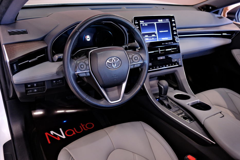 Продам Toyota Avalon 2019 года в Одессе