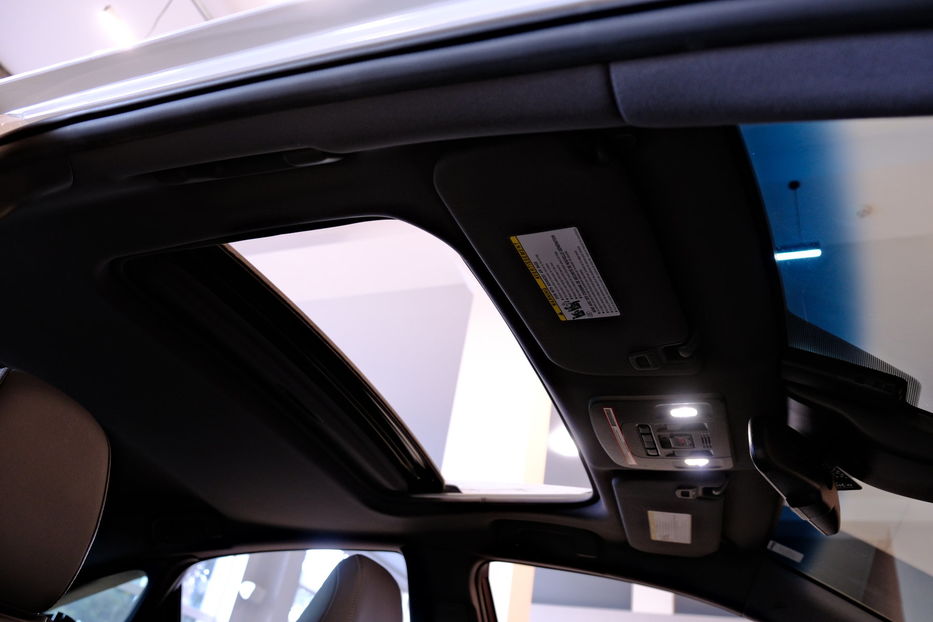 Продам Toyota Avalon 2019 года в Одессе