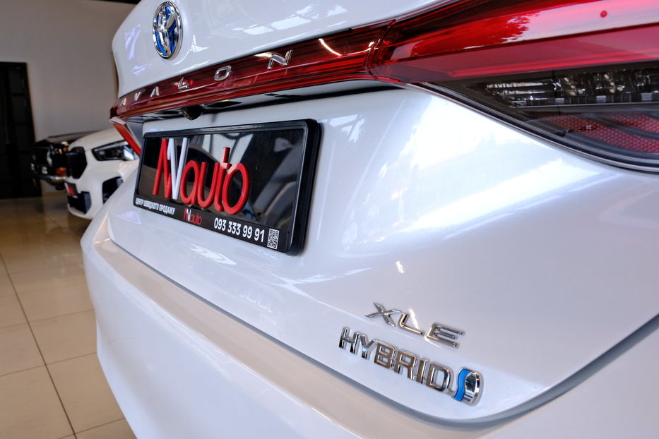 Продам Toyota Avalon 2019 года в Одессе