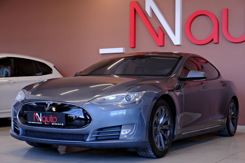 Продам Tesla Model S 2013 года в Одессе