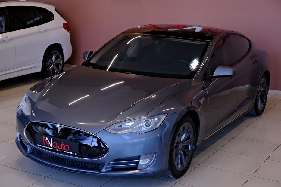 Продам Tesla Model S 2013 года в Одессе