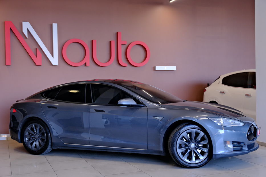 Продам Tesla Model S 2013 года в Одессе